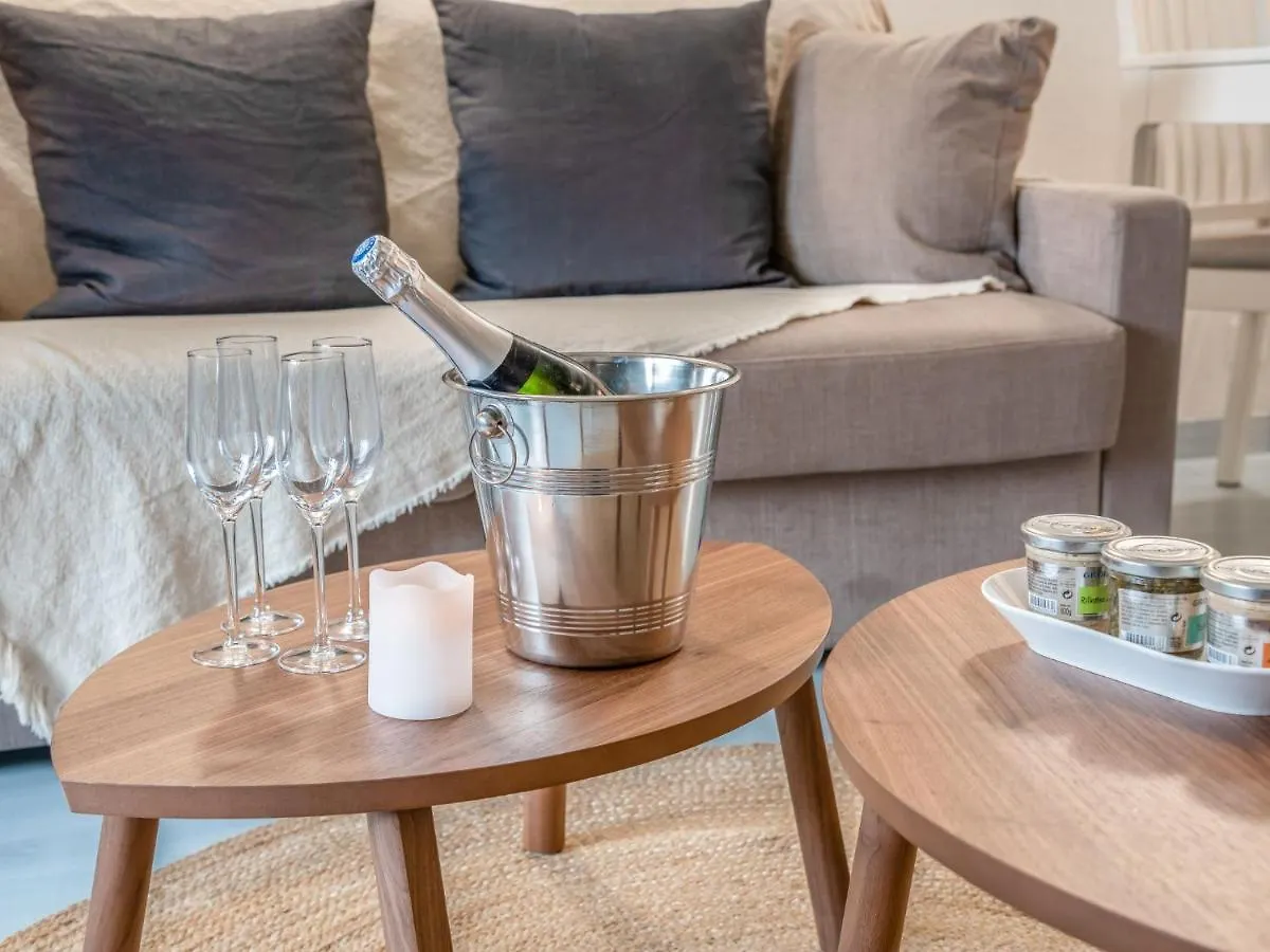 Apartment Les Pins-3 By Interhome Carnac